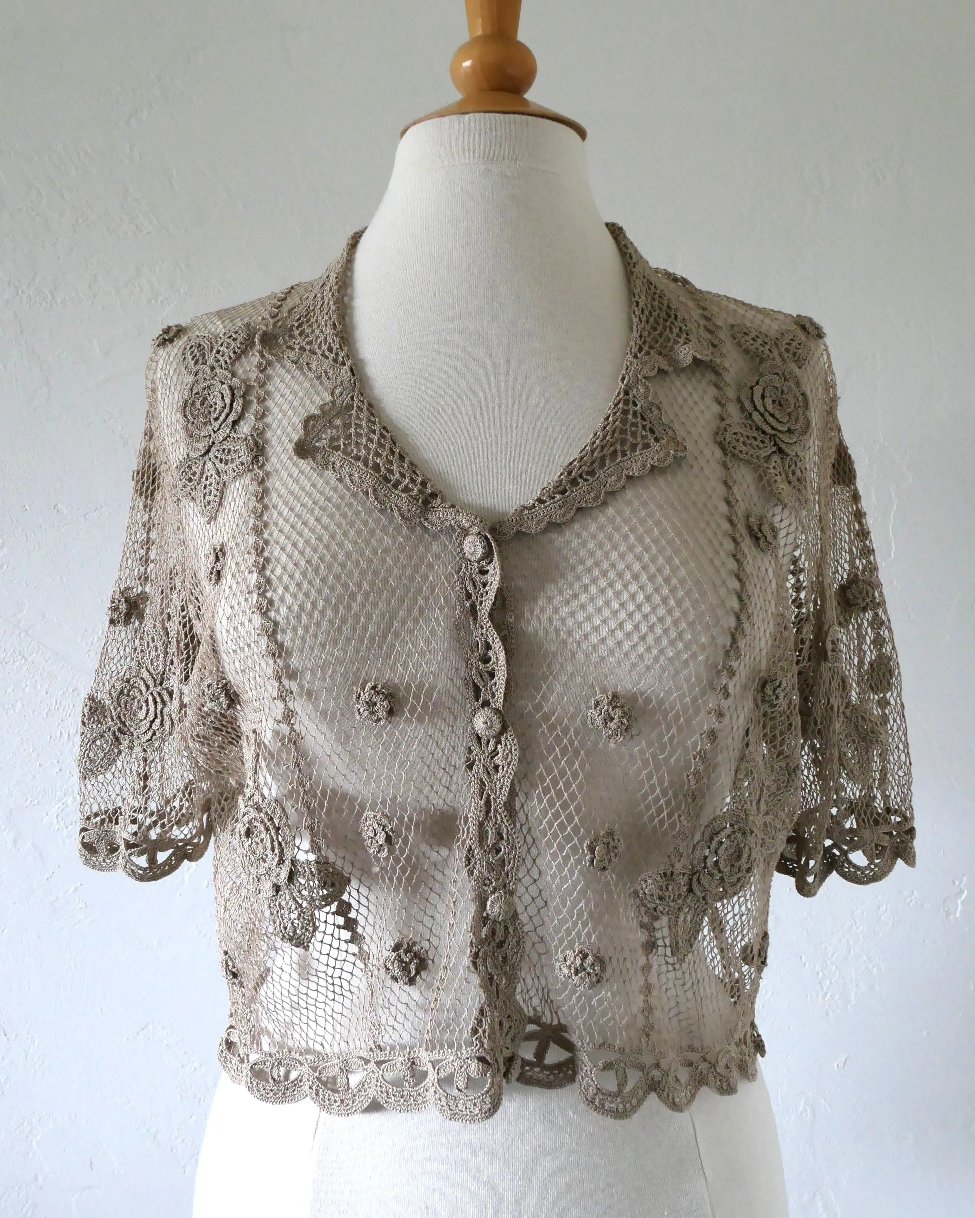 Dainty Carnation Motif Half Sleeve Crochet Top