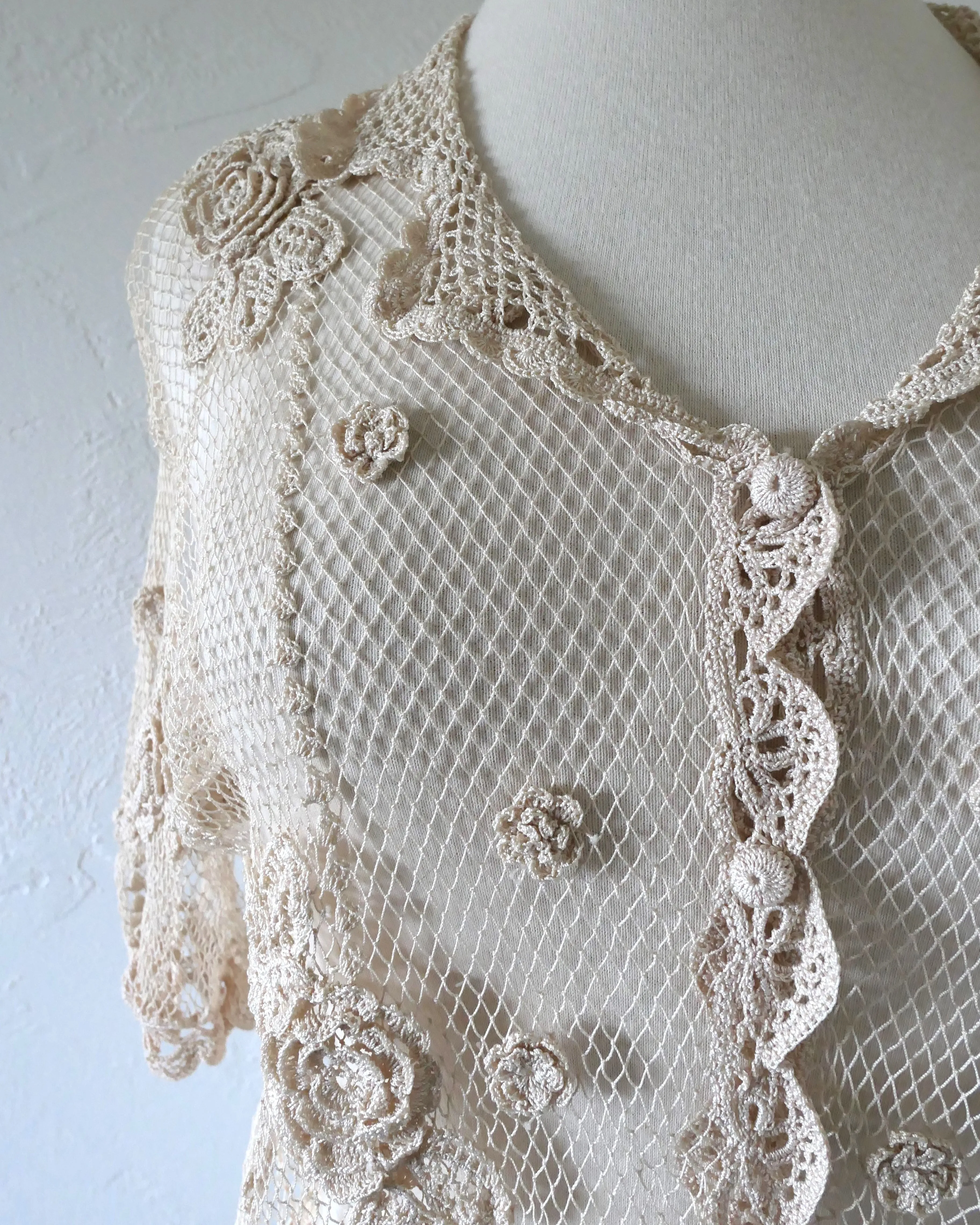 Dainty Carnation Motif Half Sleeve Crochet Top