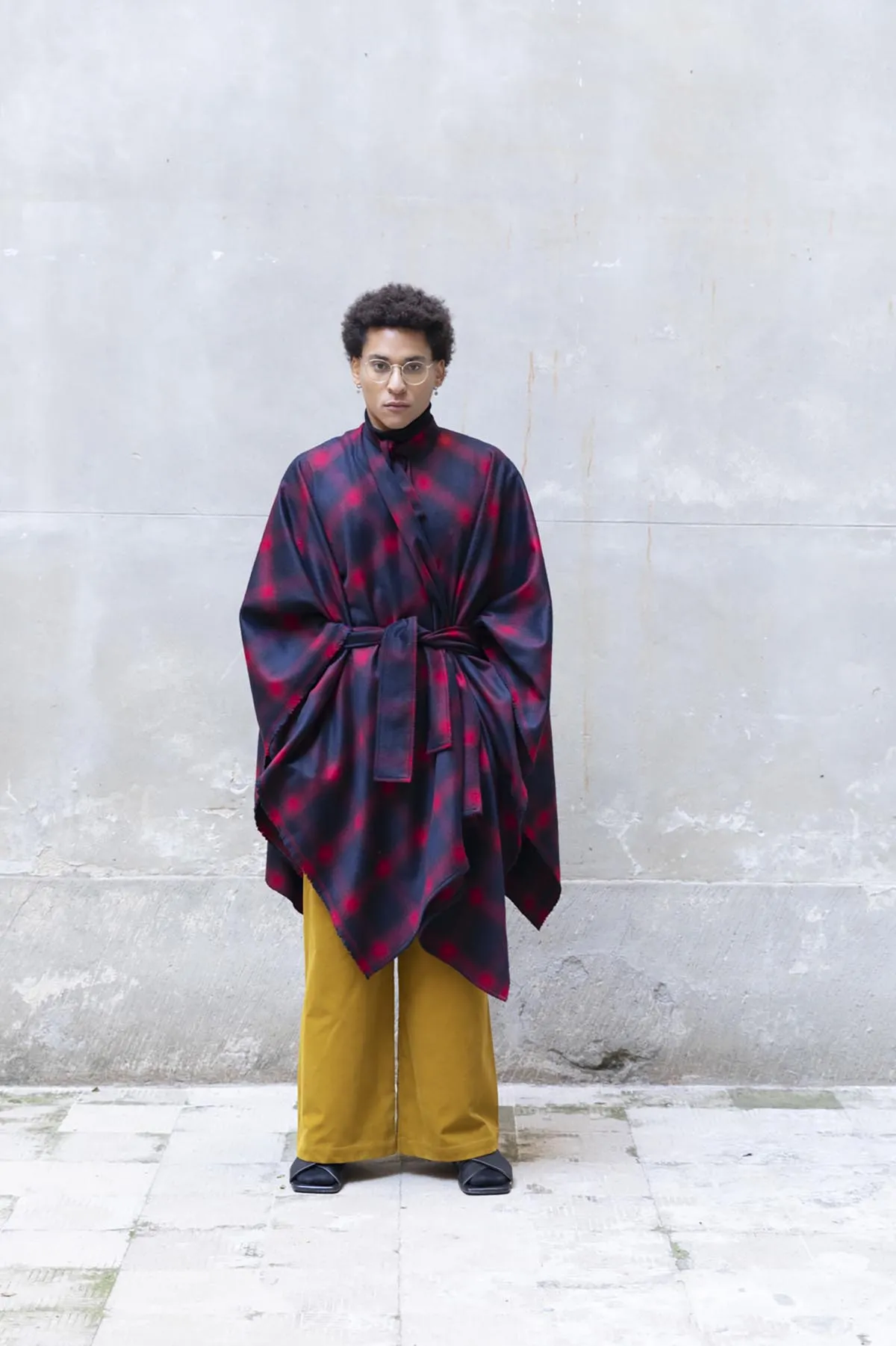 GINGHAM PATTERNED RECYCLED WOOL CAPE