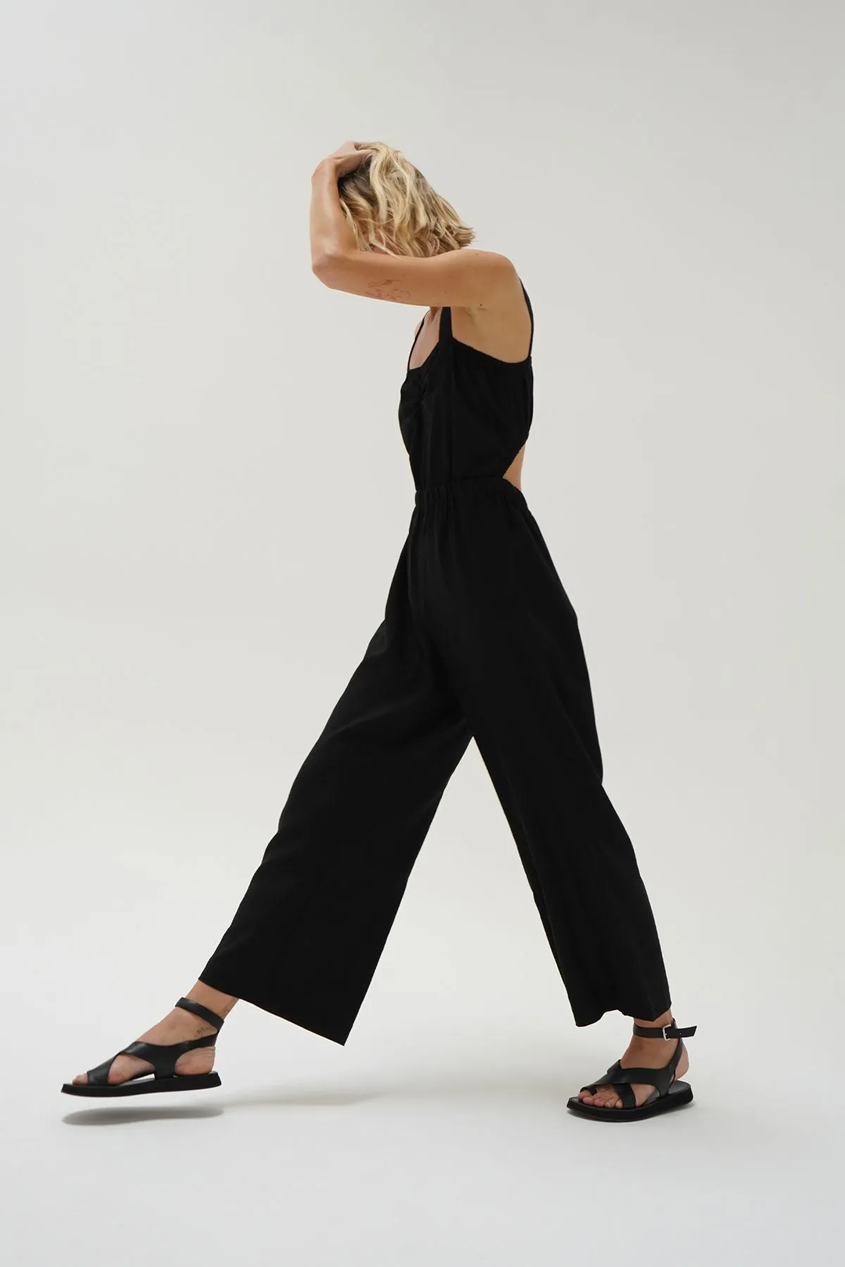 La Rosa Linen Jumpsuit - Black