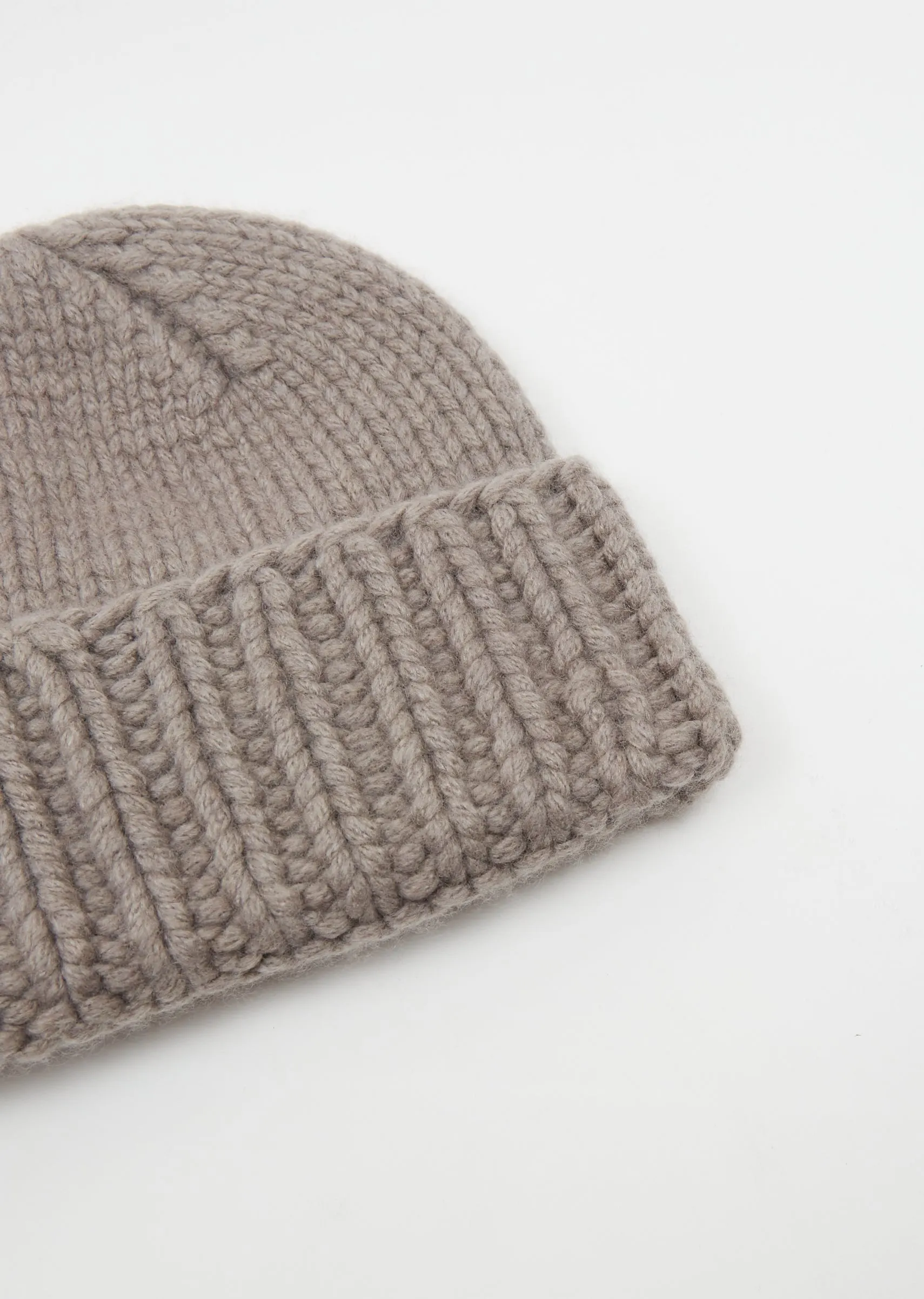 Polly Cashmere Beanie — Muddy