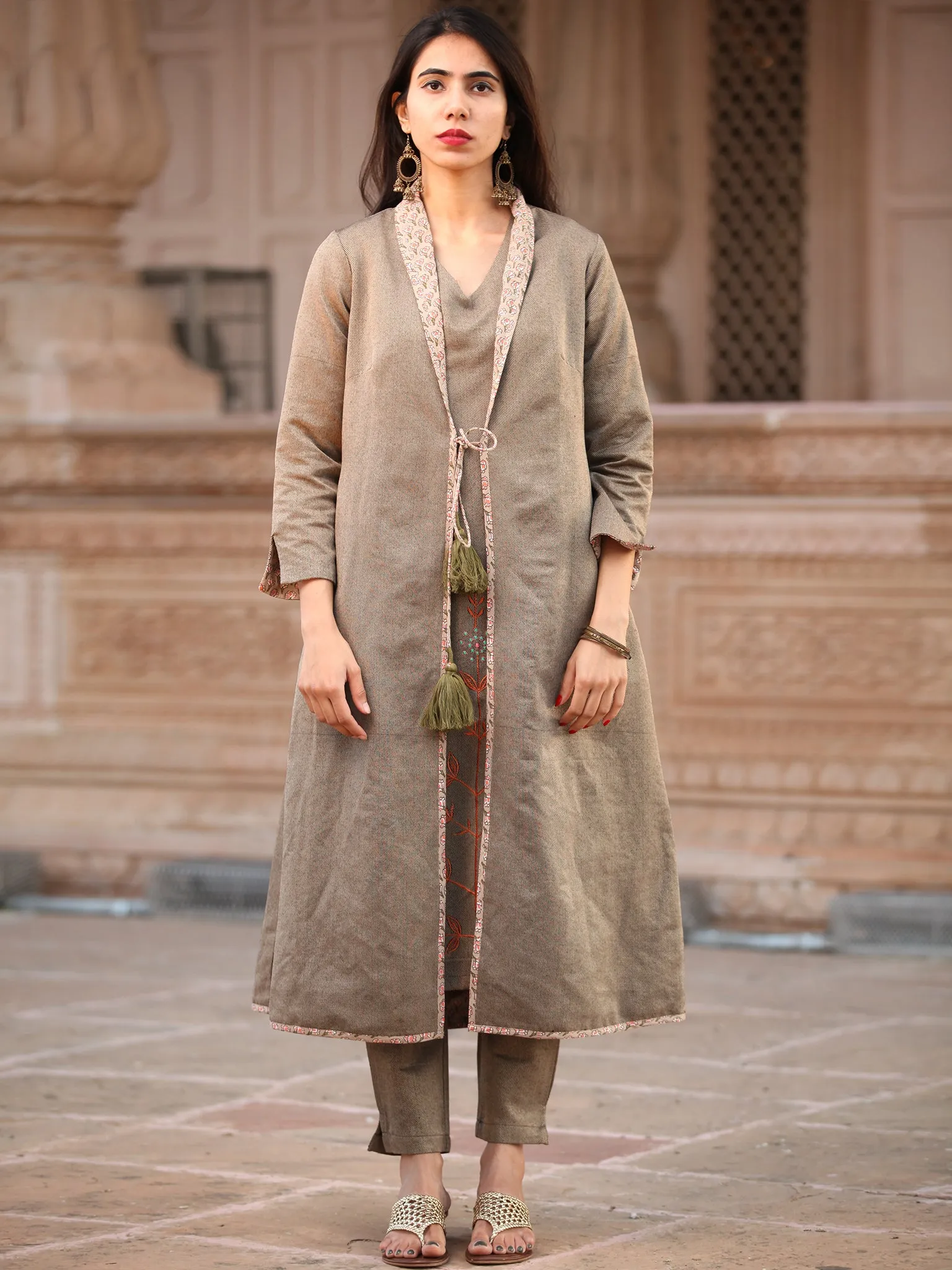 Shishir Adaz - Handloom Woolen Reversible Jacket - KJ08A0008